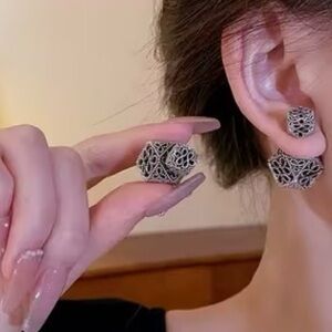 Elegant Silver Filigree Earrings